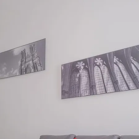 L'ange Au Sourire Daire Reims