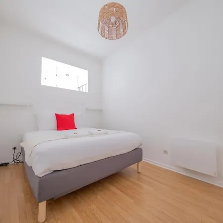 L'ange Au Sourire Daire Reims