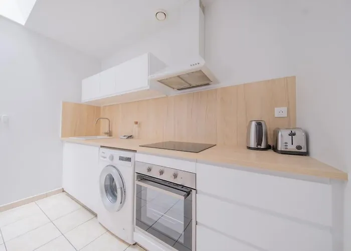 L'ange Au Sourire Reims